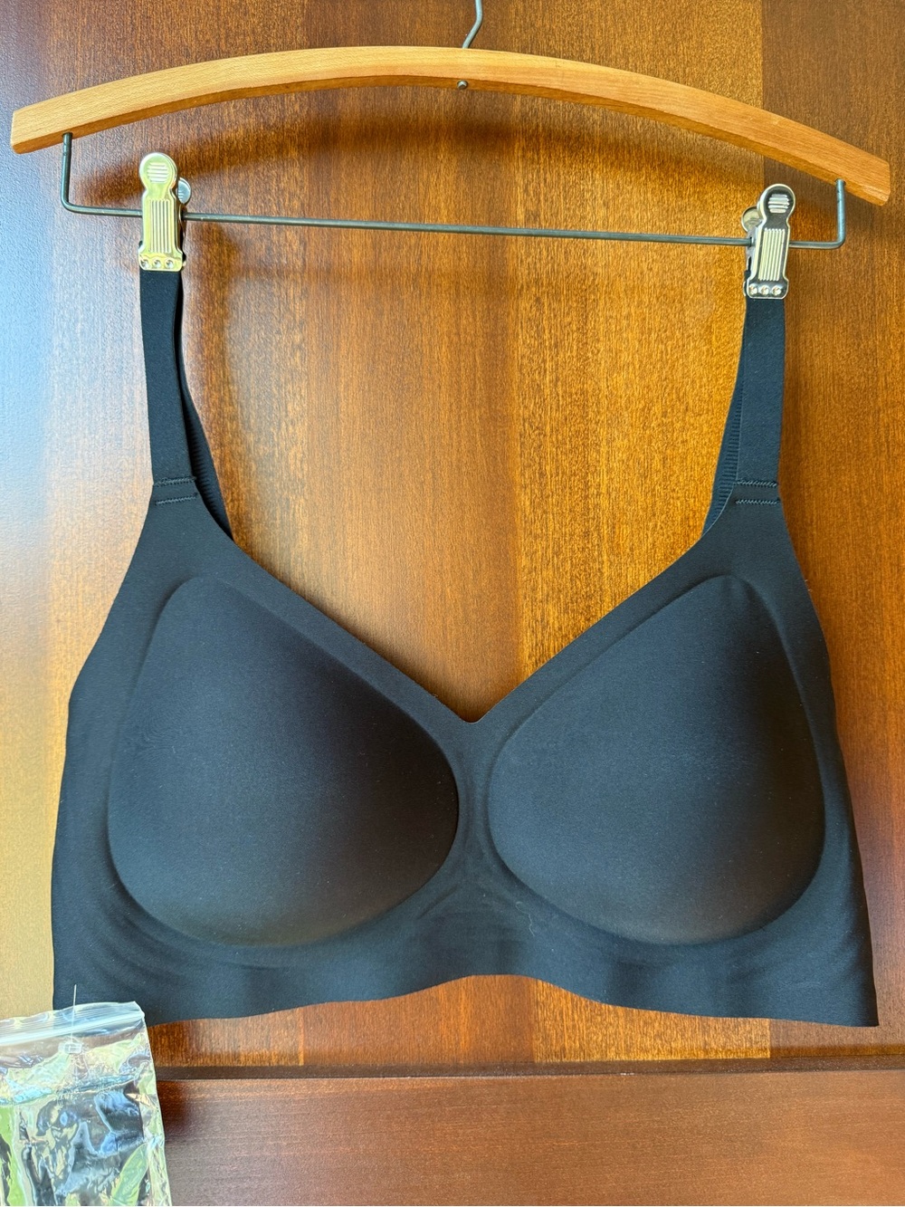 SheCurve Black Seamless Soft Comfort Jelly Strip Wireless Bra Size Large